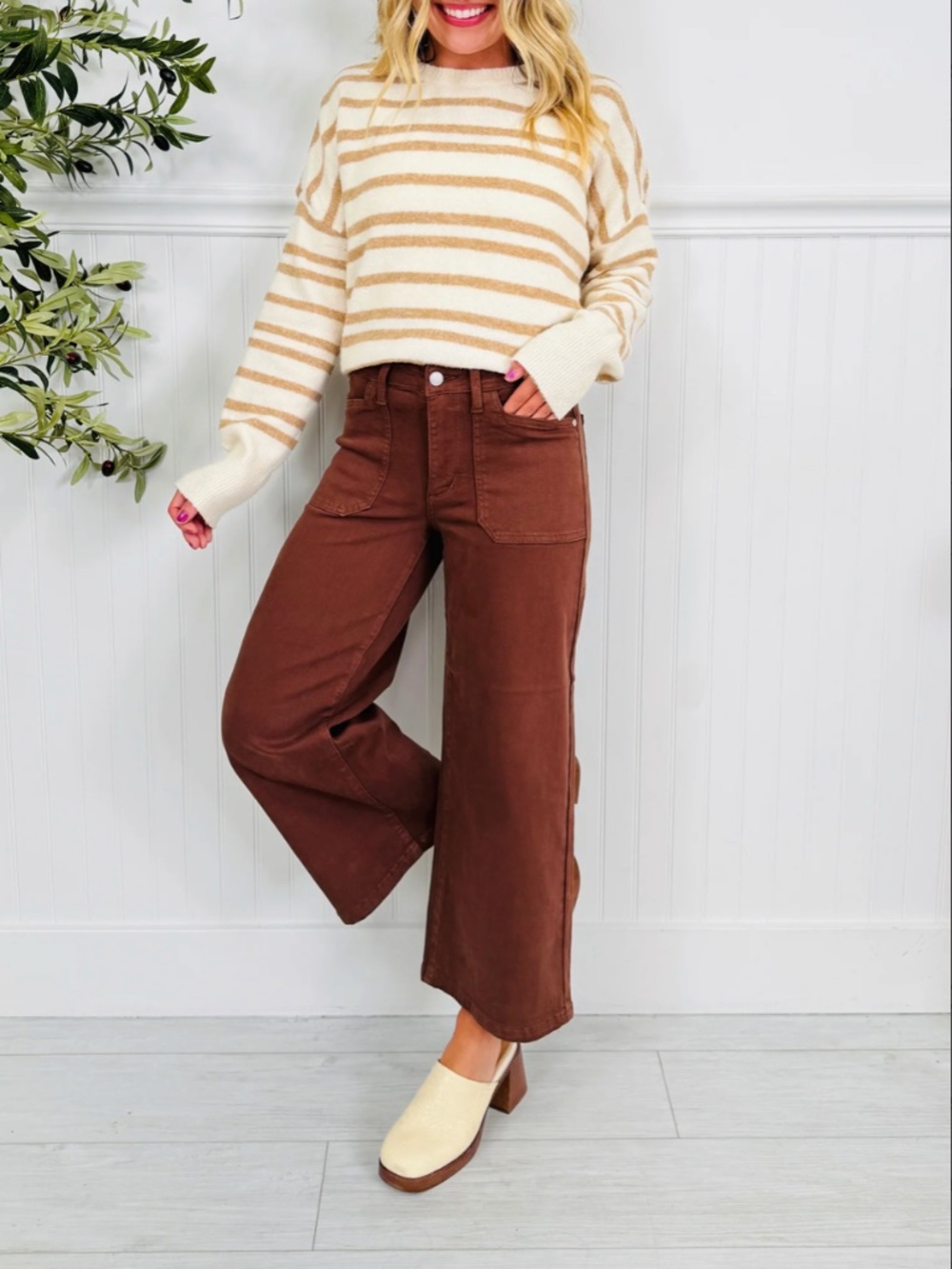 Judy Blue Wide Leg Cropped Jeans - Brown